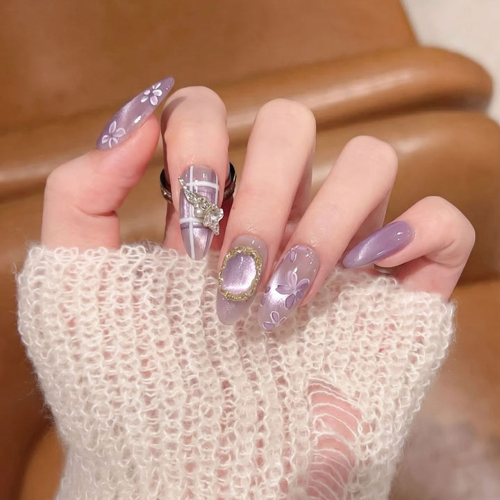 Artistic Press-On Nail Set with Floral Accents Kalsten