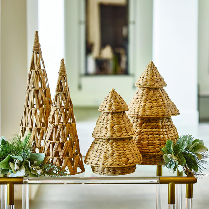 Handcrafted decorative item made from natural materials Kalsten
