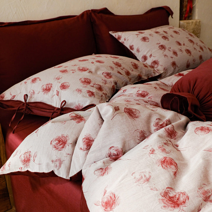 Woven bedding set made of cotton-linen mix with decorative floral jacquard and fine pillow trim