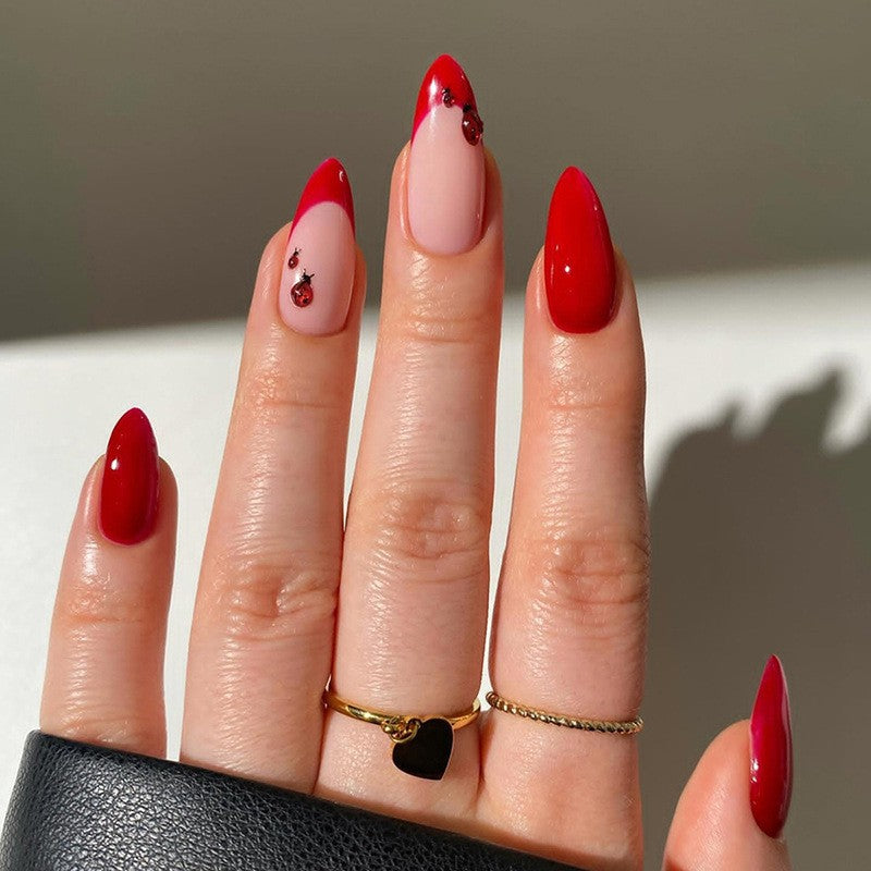 Artistic Press-On Nail Set with Unique Designs kalsten