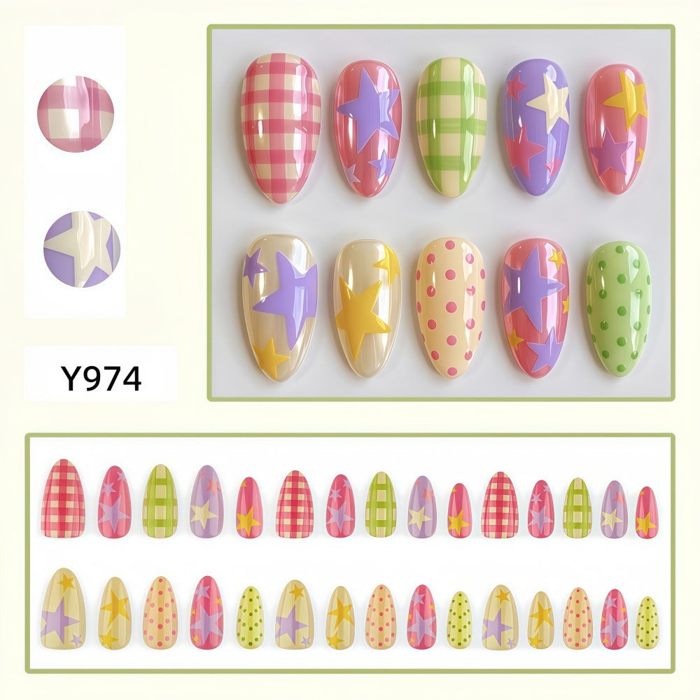 Creative artificial nails in playful star design Kalsten