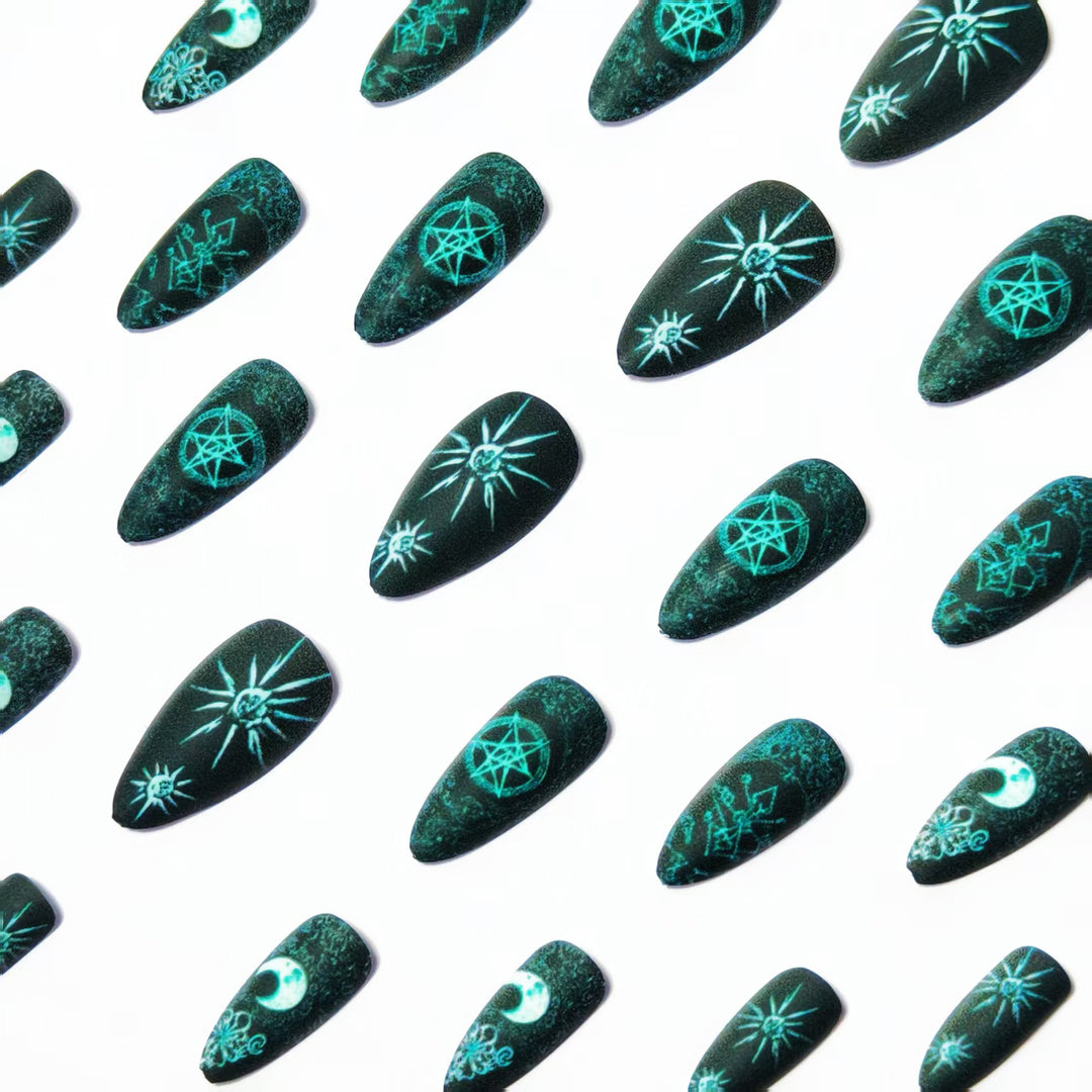 Creative and Mystical Art Nails Kalsten
