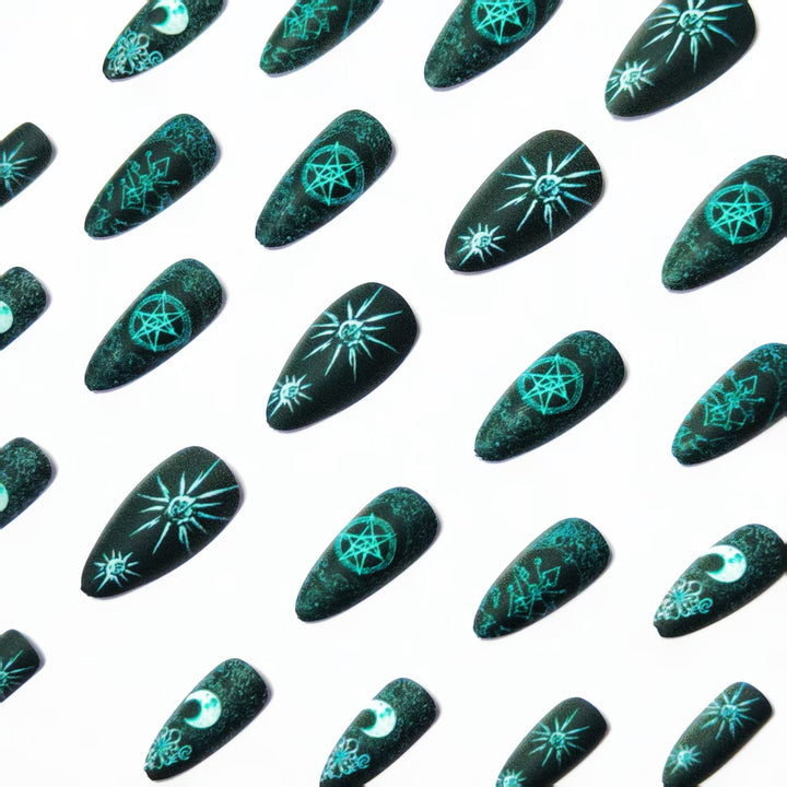 Creative and Mystical Art Nails Kalsten