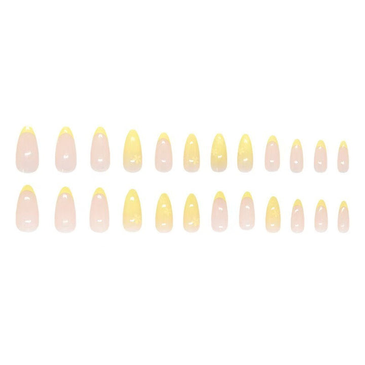 Elegant artificial nails with floral accents Kalsten
