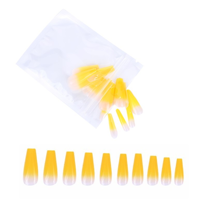 Artificial nails in elegant stiletto design Kalsten