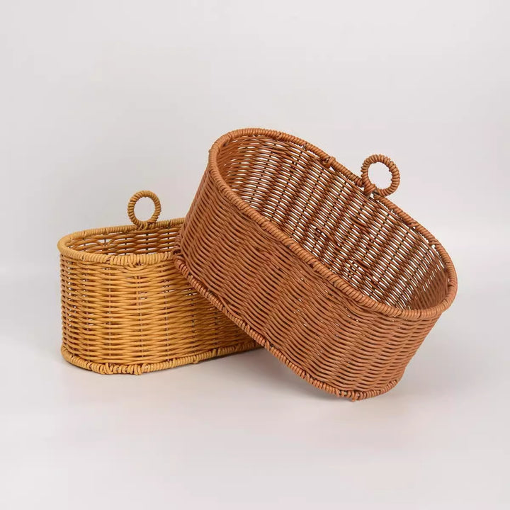 Handwoven willow basket with animal motif Kalsten