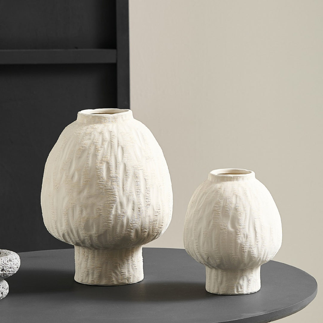 Decorative ceramic vase in modern design Kalsten