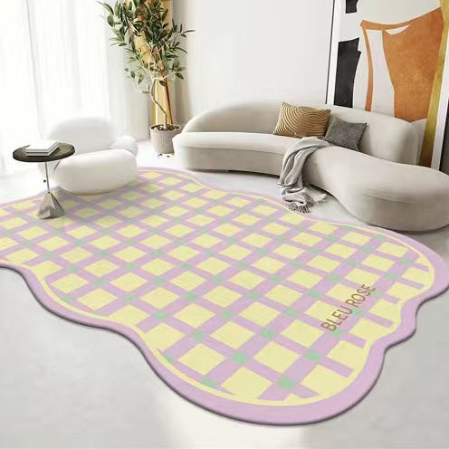 Decorative Scalloped Table Mat