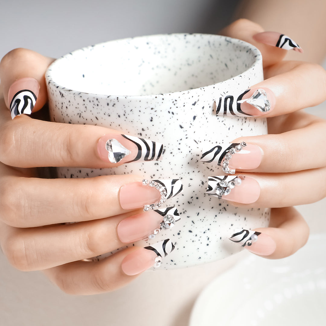 Decorative Press-On Nail Set with 3D Accents Kalsten