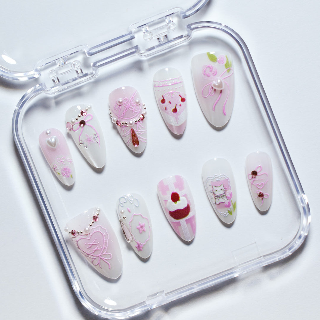 Decorative Press-On Nail Art Set Kalsten