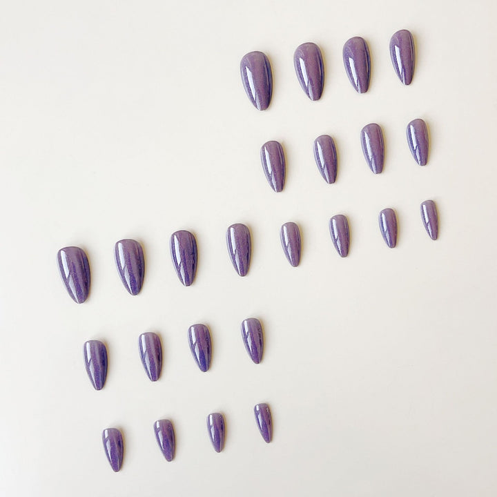 Nail extension set with shimmering and elegant tips Kalsten