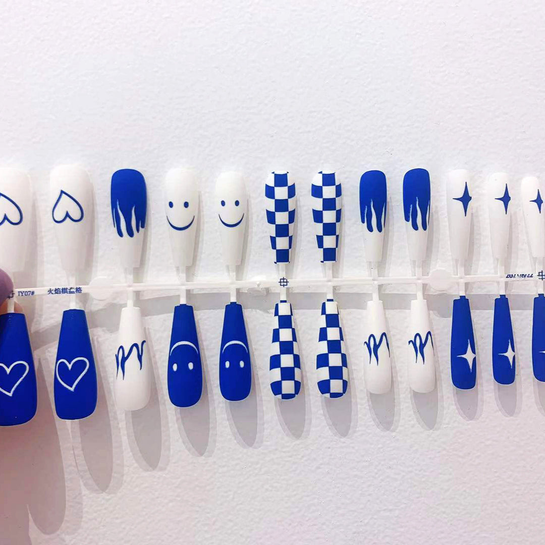 Artificial nail set with creative geometric design Kalsten