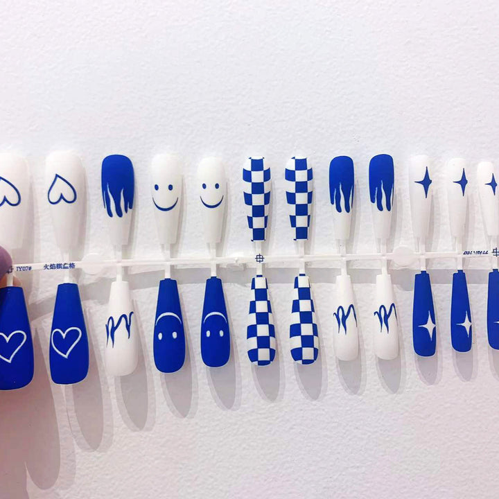 Artificial nail set with creative geometric design Kalsten