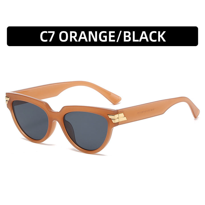 Chic Cat-Eye Sunglasses with Unique Metal Accents