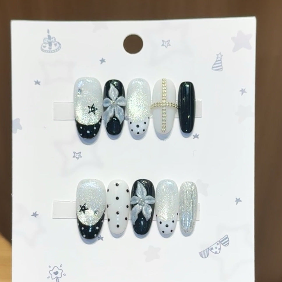 Glamorous artificial nail tips with floral accents Kalsten