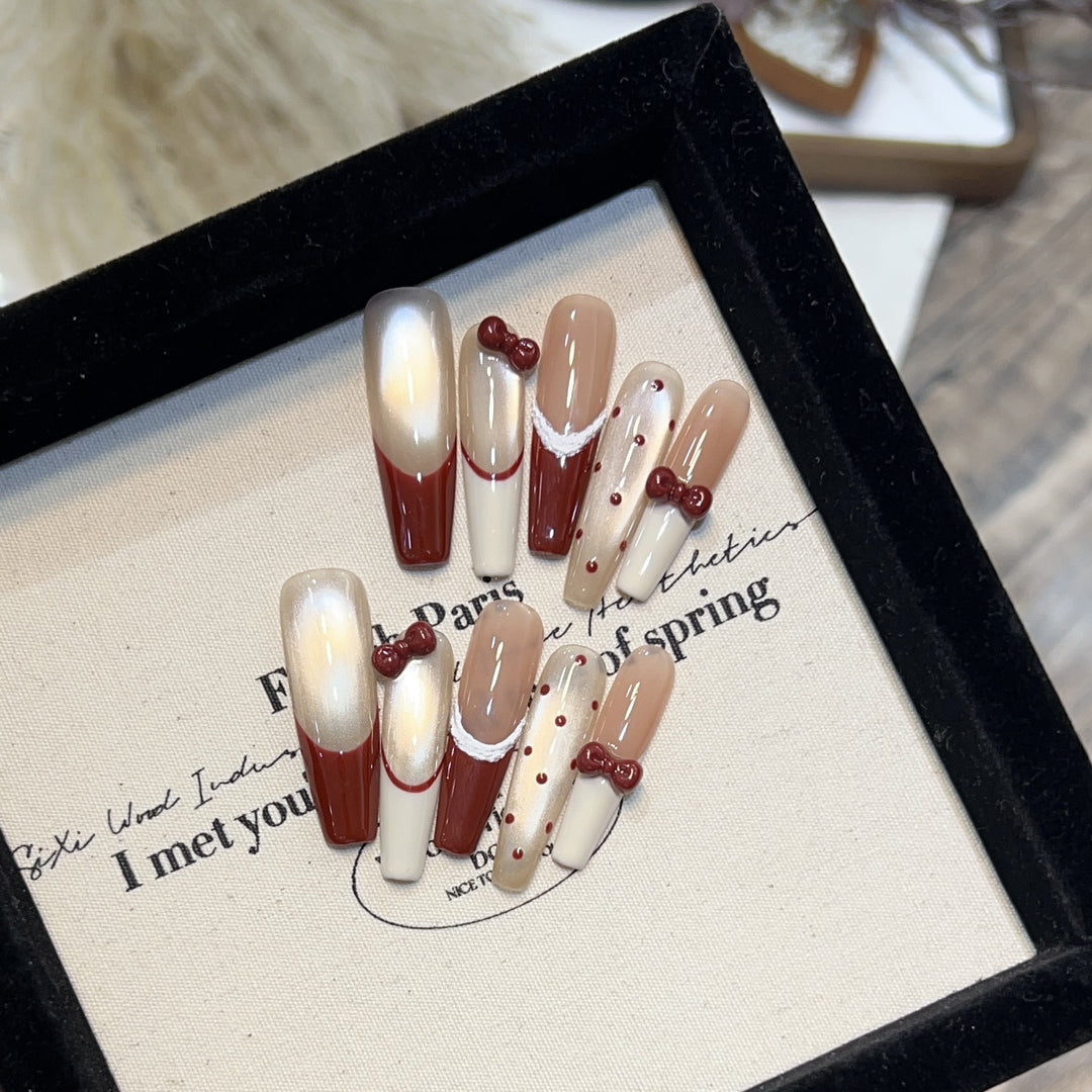 Premium Press-On Nail Art Set with Elegant Heart & Leaf Design Kalsten