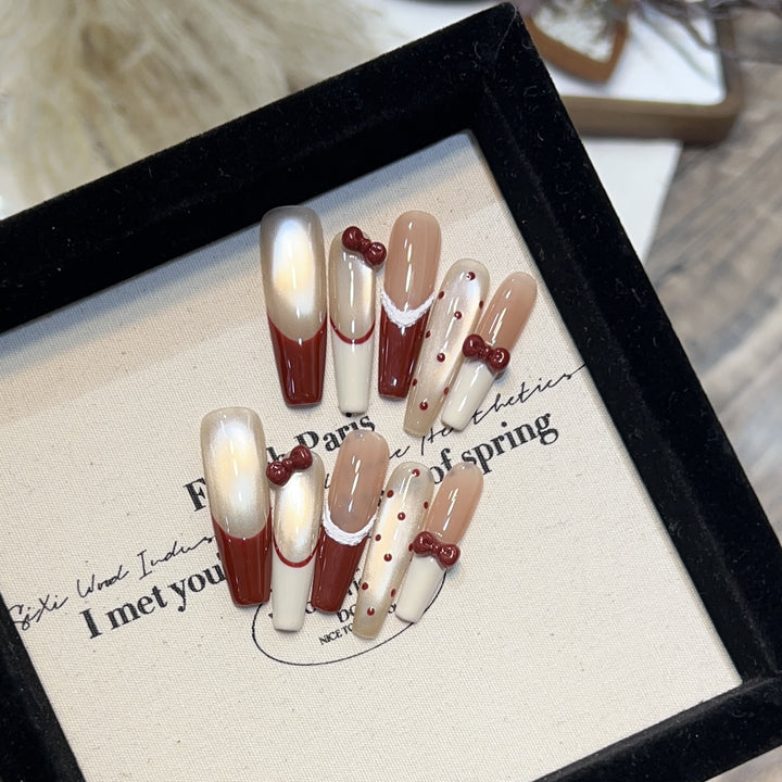 Premium Press-On Nail Art Set with Elegant Heart & Leaf Design Kalsten
