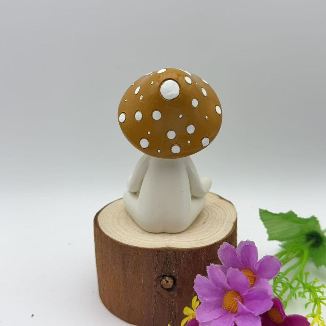Decorative figure of a meditating mushroom Kalsten