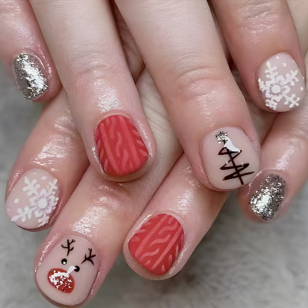 Holiday-Themed Nail Art Kalsten
