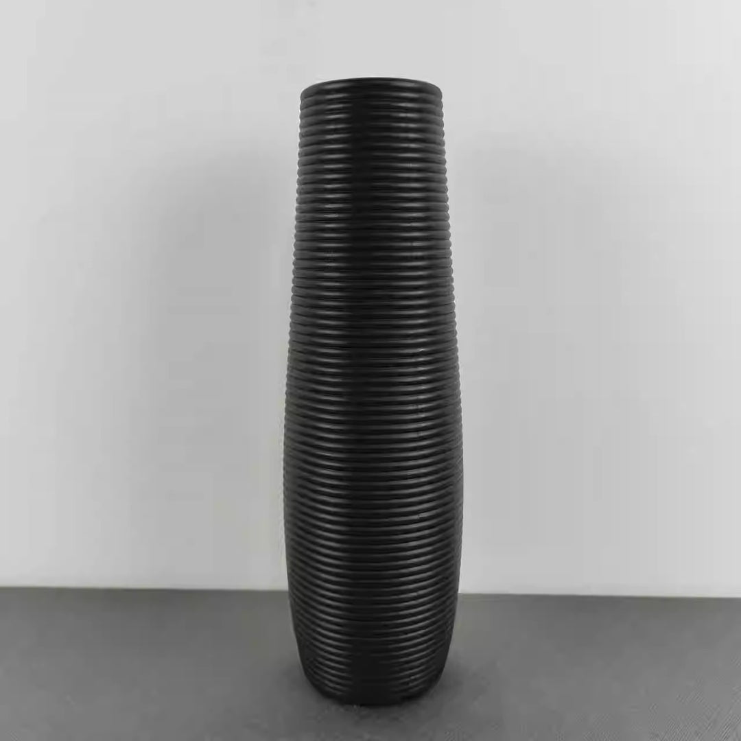 Modern Ribbed Decorative Vase Kalsten