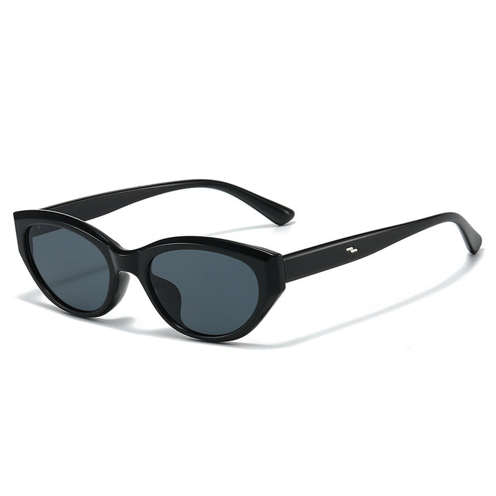 Chic Cat-Eye Sunglasses with Stylish Frame Details Kalsten