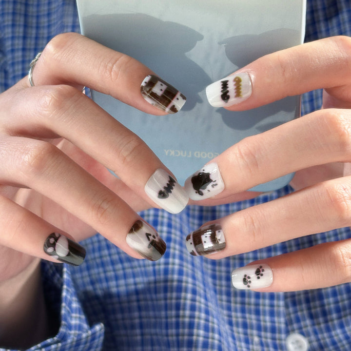 Artistic Floral Detailed Press-On Nail Set Kalsten