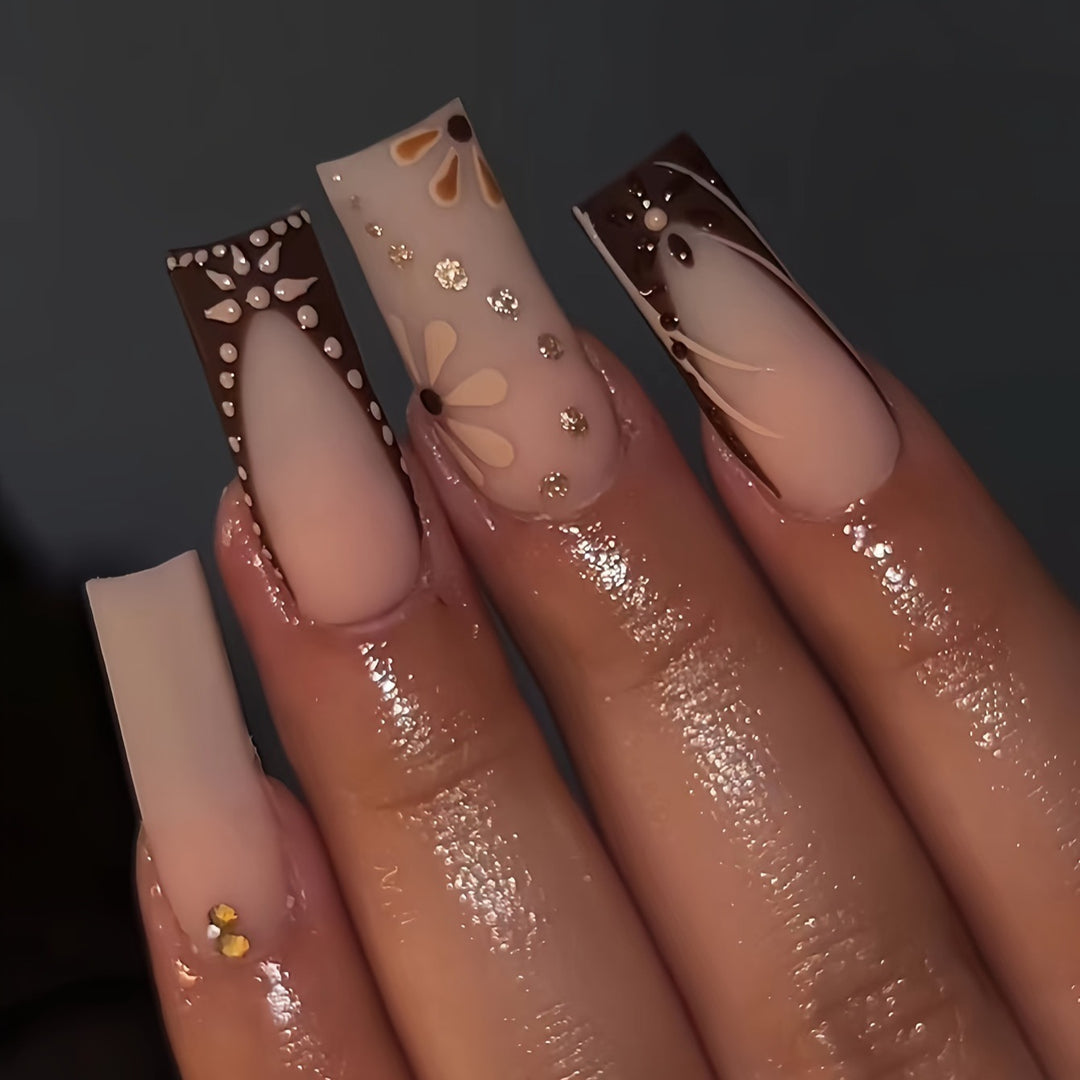Detailed Floral Art Press-On Nails Kalsten