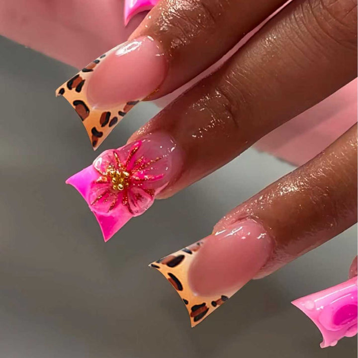 Decorative Press-On Nail Extensions with Floral Accents Kalsten