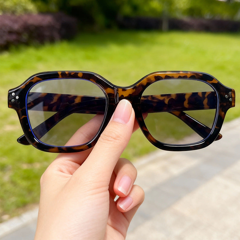 Elegant Oversized Square Frame Sunglasses Kalsten
