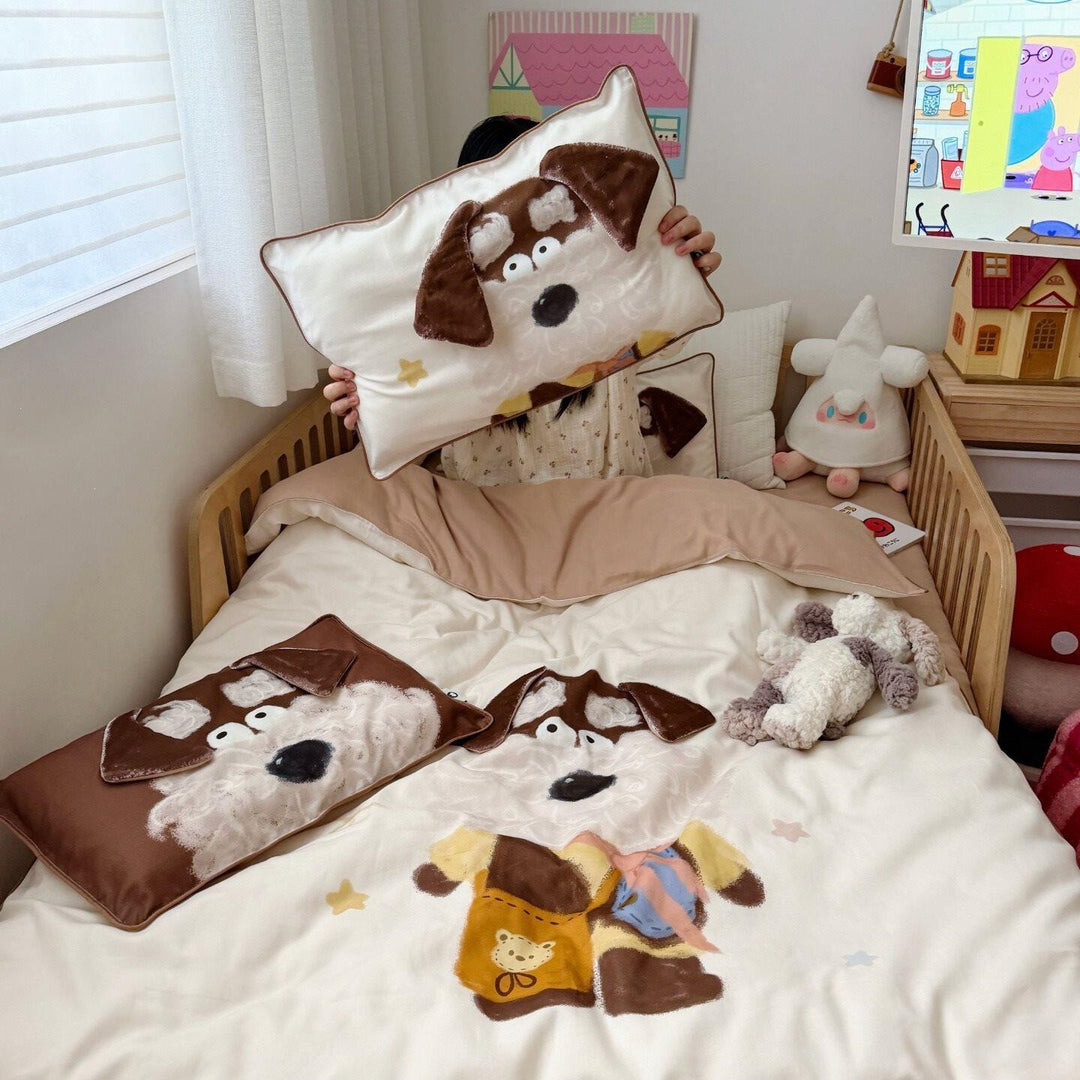 Children's bedding set with detailed dog appliqué, velvet trim, and soft muslin