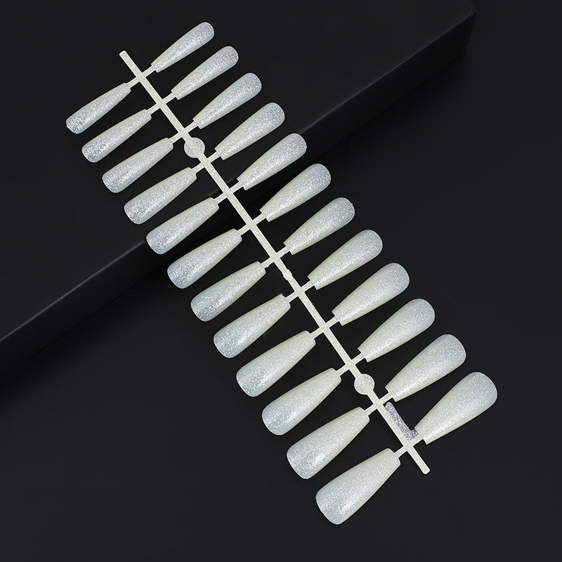 Artificial Nails Set with Elegant Design Kalsten