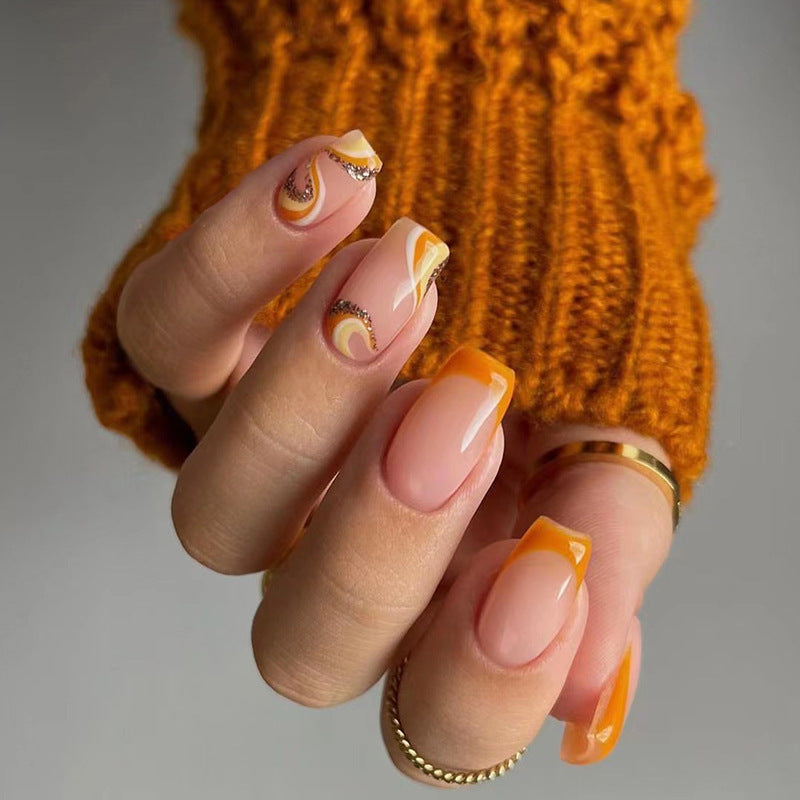 Artful nail art with elegant design details Kalsten