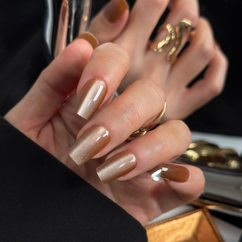 Elegant artificial nails with gentle ombre finish Kalsten