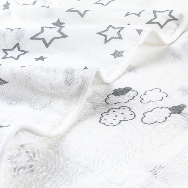 Soft Muslin Baby Blanket with Stars and Clouds Print kalsten