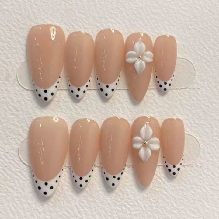 Nature-Themed Artistic Press-On Nail Set Kalsten