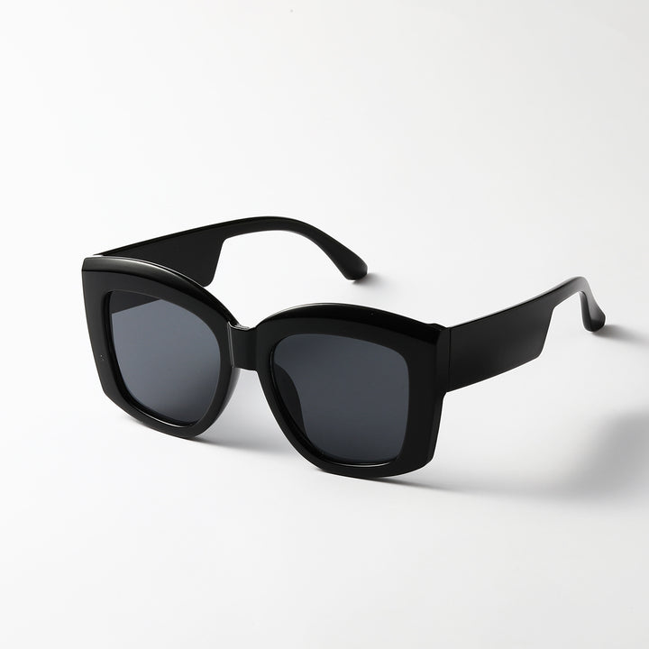 Women fashionable oversized sunglasses in unique design Kalsten