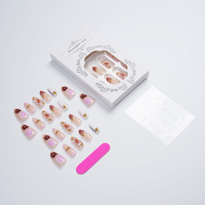 Glamorous artificial nails Kalsten