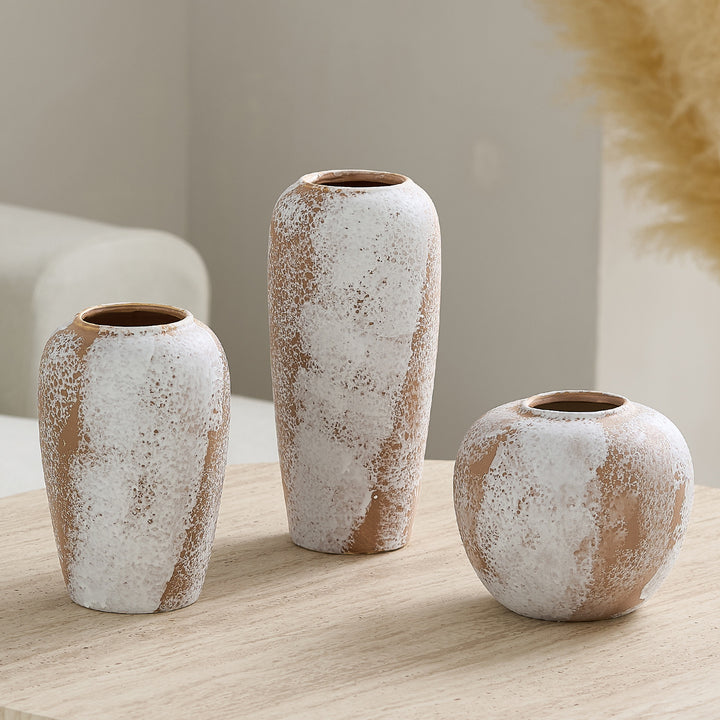Elegant ceramic vase in Scandinavian style Kalsten