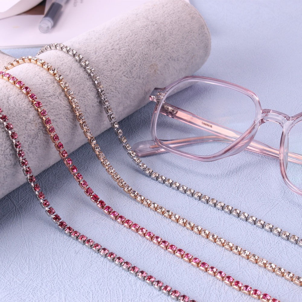 Sparkling Rhinestone Eyewear Chain Kalsten