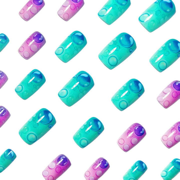 Artificial nails with shimmering water pearl motif Kalsten