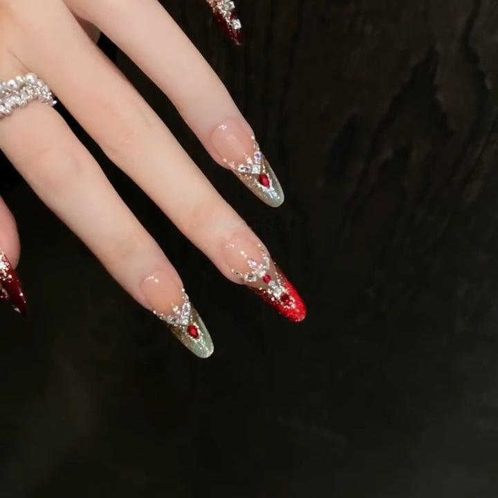 Artificial nail tips with sparkling crystal embellishments Kalsten