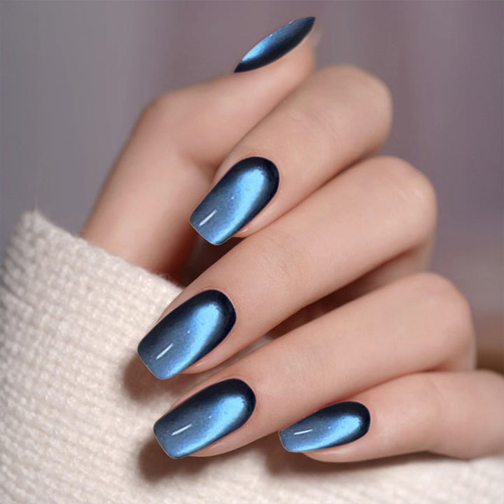Acrylic nail set with exclusive ombre design and shimmering shine Kalsten