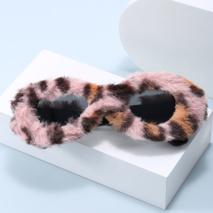 Women eye-catching designer sunglasses with luxurious fur frame Kalsten