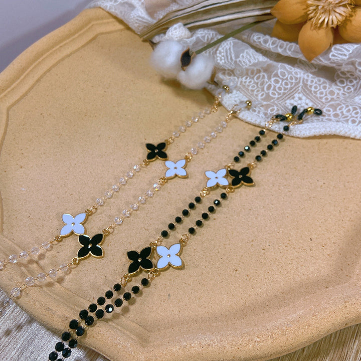 Elegant pearl necklace with flower pendants Kalsten