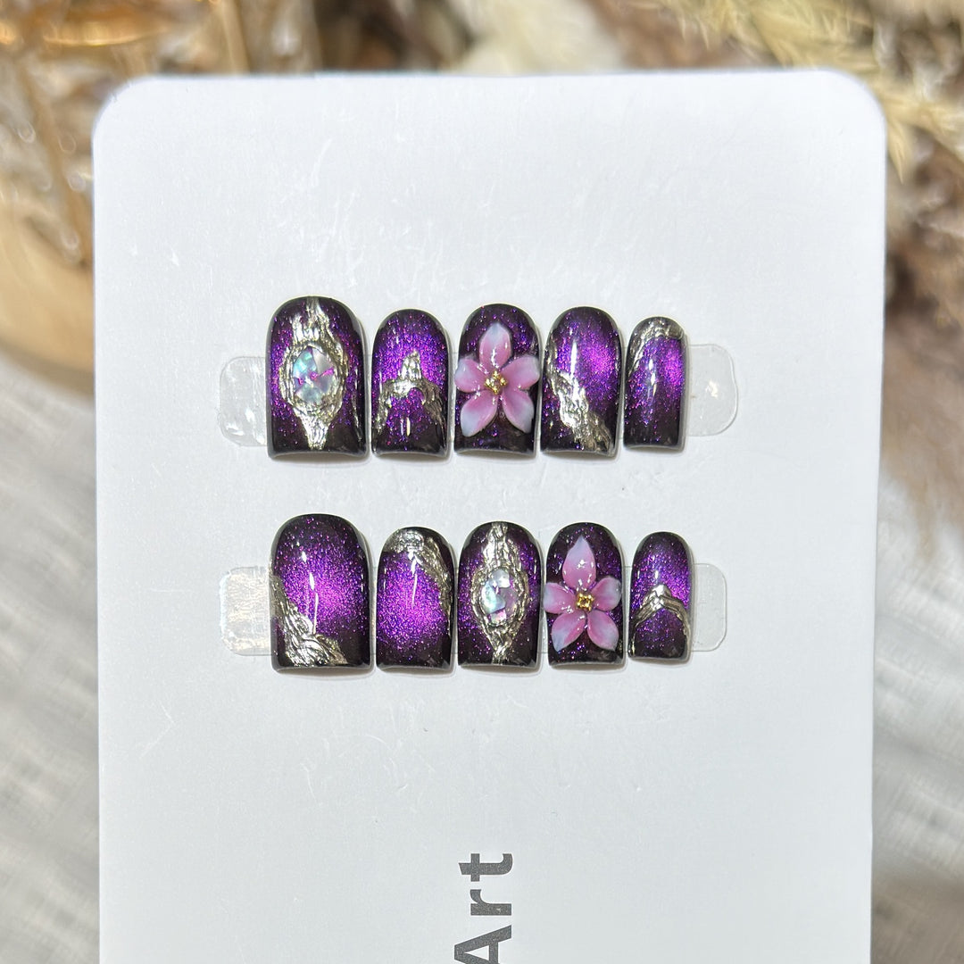 Elegant Floral Press-On Nail Set with Glitter Accents Kalsten
