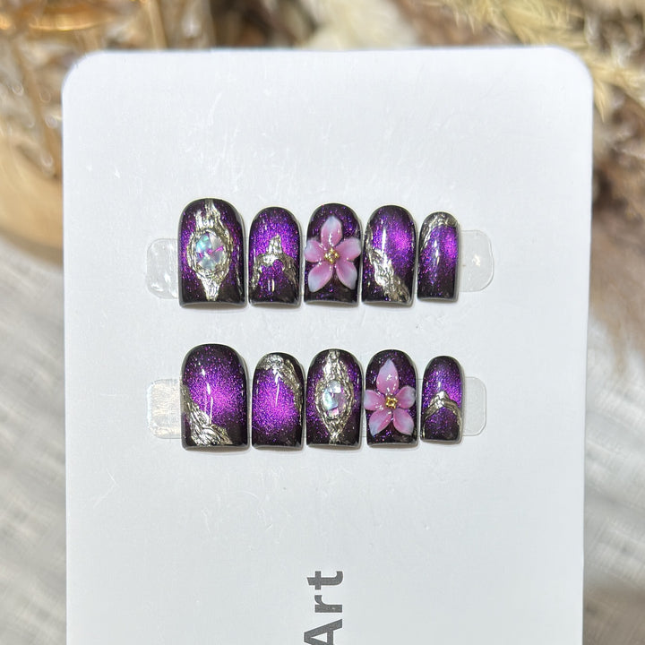 Elegant Floral Press-On Nail Set with Glitter Accents Kalsten