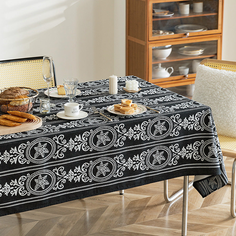 Reversible jacquard tablecloth with floral medallion reliefs Kalsten