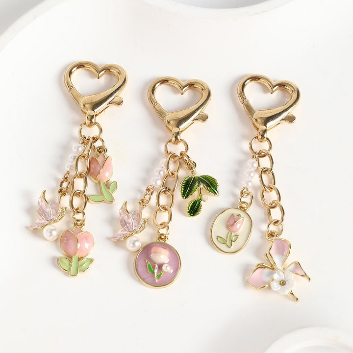 Playful keychain in rose design Kalsten