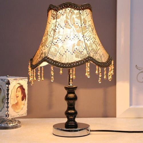 Elegant Lace Shade Table Lamp