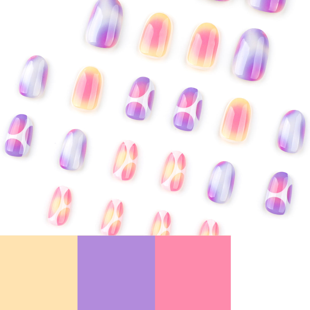 Elegant and creative nail art with a gentle gradient and geometric accents Kalsten